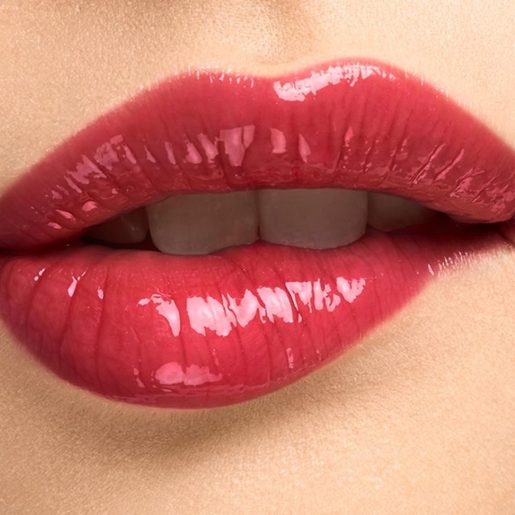 Clinique Other - $10 Add On! ✨️Host Pick ✨️Clinique Pop Splash Lip Gloss + Hydration Juicy Apple